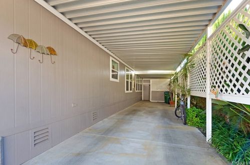 5200 Irvine Blvd, Irvine CA 92620-2013 exterior