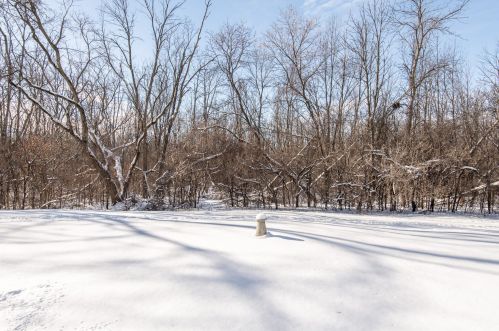 6881 91, Milwaukee WI 53224-4712 exterior