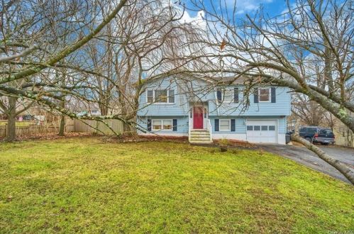 40 Amy Ln, Middletown, NY 10941-2017