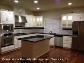 2208 5th St, Sacramento CA  95818-1222 exterior