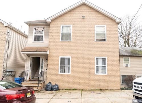 66 3 St, Paterson NJ 07522-1845 exterior