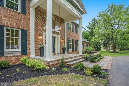 1630 Governors Way, Blue Bell PA  19422-2553 exterior