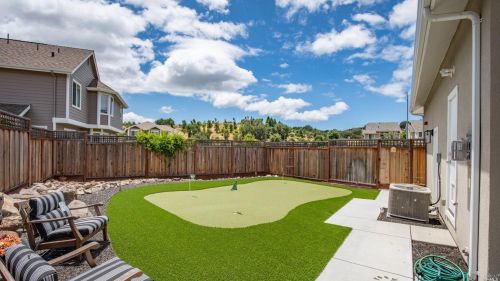 2133 Vintage Cir, Santa Rosa CA  95404-1350 exterior