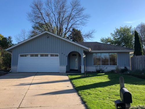 409 Drake Ct, Chenequa, WI 53029-2402