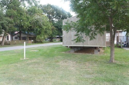 601 Clear Lake Rd, Highlands, TX 77562-3645