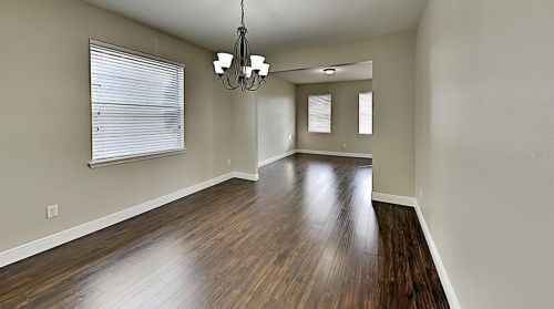 562 19th St, Ruskin, FL 33570-2905