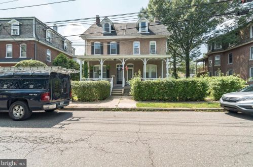16 5th St, Lansdale, PA 19446-2425