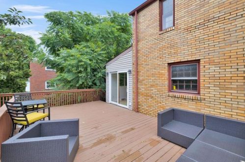 205 Woodland Ave, Glenshaw PA  15116-2010 exterior