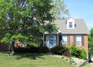 3331 Breaux Dr, Louisville, KY 40220-2178