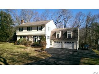 68 Southwood Ter, Southbury, CT 06488-1840
