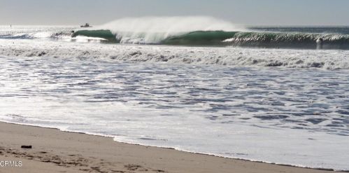 128 Camarillo Ave, Oxnard CA  93035-4605 exterior