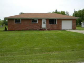 304 Sunset Dr, Mount Olive, OH 45106-1052
