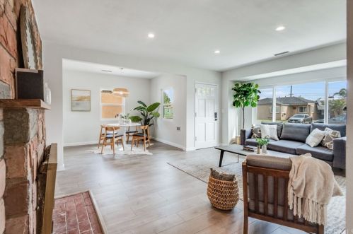 4911 122nd St, Hawthorne CA  90250-3509 exterior