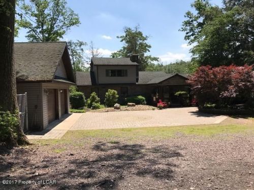 28 Fairmount Dr, Fairmount Spr, PA 17814-7727