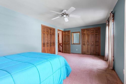 225 Traders Point Ln, Green Bay WI  54302-5236 exterior