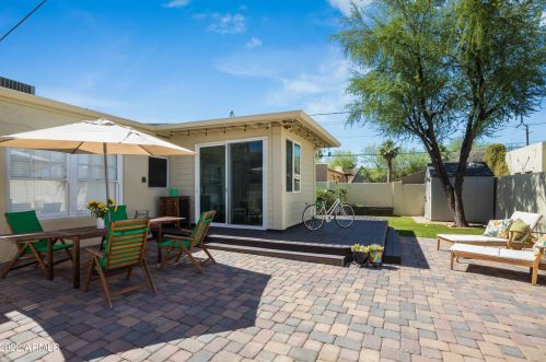 2506 10 St, Phoenix AZ 85024-4130 exterior