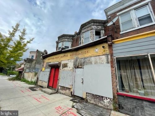 5417 Market St, Philadelphia, PA 19139-3303