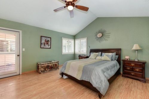 102 Seafarer Ct, Folsom CA  95630-2332 exterior