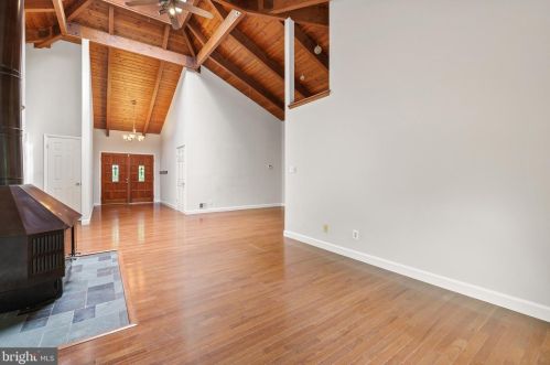 20787 Evergreen Ml Rd, Leesburg VA  20175-6412 exterior