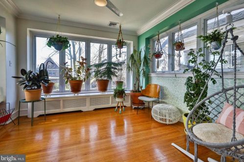 425 Gln Echo Rd, Philadelphia PA 19119-2915 exterior