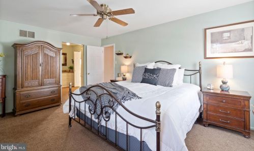 1162 Horseshoe Dr, Blue Bell PA  19422-1947 exterior