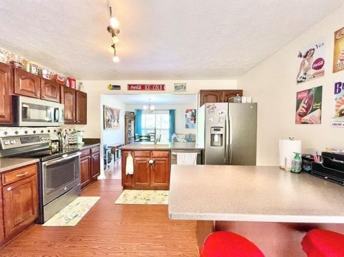 3103 Timberglen Dr, Imperial, PA 15126-8206