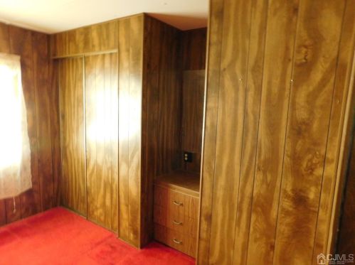 29 Alison Dr, Avenel NJ  07001-1929 exterior