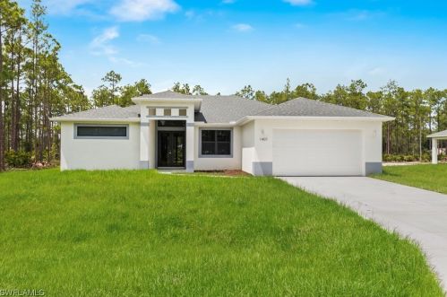 1407 8th Ave, Lehigh Acres, FL 33972