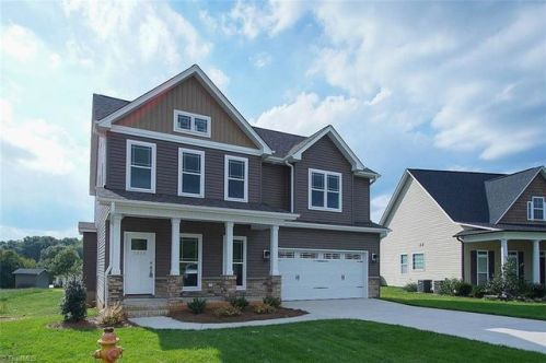 1833 Chipchase Rd, Kernersville, NC 27284-8642