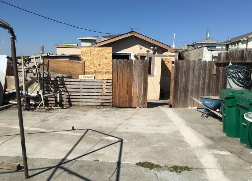 2321 Clinton Ave, Richmond CA 94804-1415 exterior