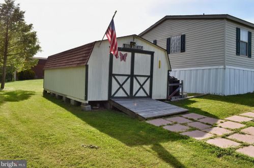 52 Country View Est, North Newton PA  17241-8749 exterior