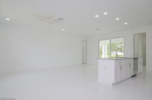 722 Ashland St, Lehigh Acres FL 33974-4741 exterior