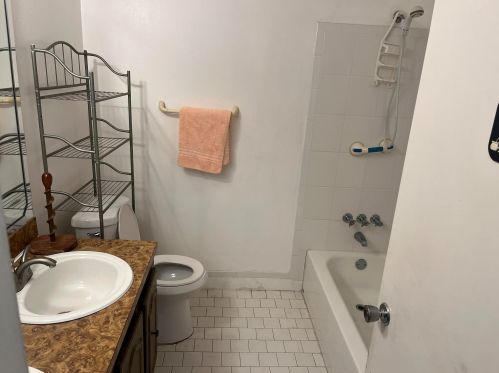 4029 Waverly Dr, West Palm Beach FL  33407-3549 exterior