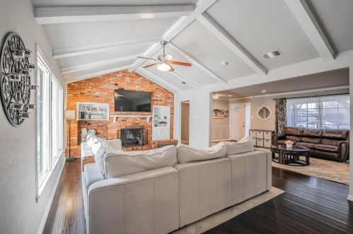 4308 Whitfield Ave, Fort Worth, TX 76109-5313