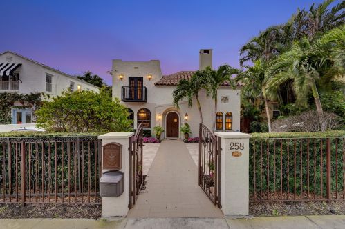 258 Granada Rd, West Palm Beach FL  33401-7921 exterior