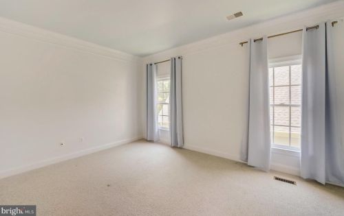 4424 Tuscany Ct, Woodbridge VA  22192-5519 exterior