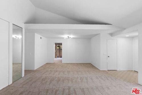 9362 Tudor Ln, Garden Grove CA  92841-3427 exterior