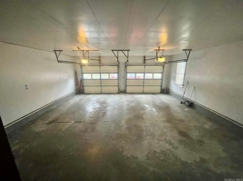 1 Overlook Dr, Washingtonville NY  10992-1041 exterior