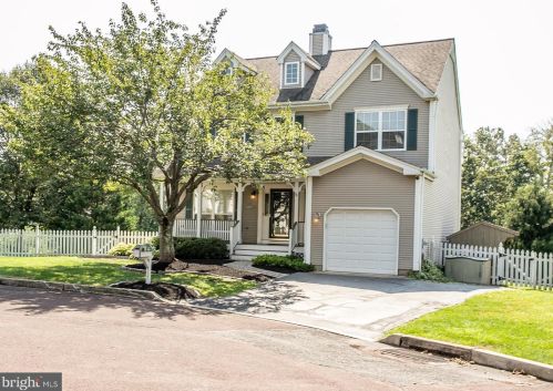 337 Fell Ln, Collegeville, PA 19473-1869