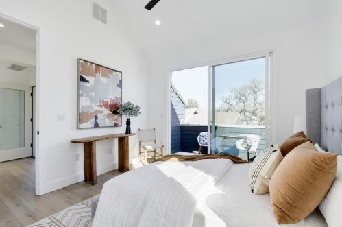 4907 Delores Ave, Austin TX 78721-2107 exterior