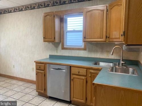 1732 Norwegian St, Primrose PA  17901-2110 exterior