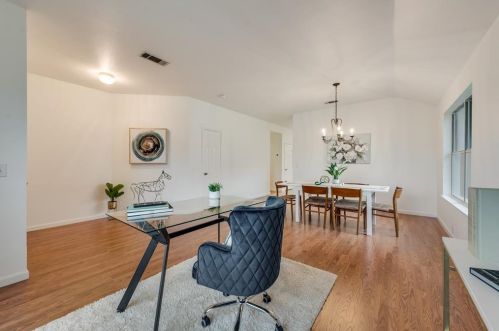 1221 Periwinkle Dr, St Paul, TX 75098-7649
