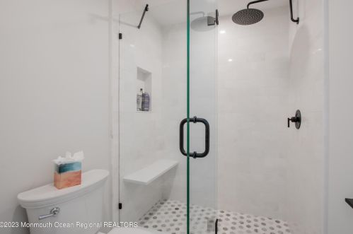 14 Eastborne Dr, Little Silver NJ  07739-1235 exterior
