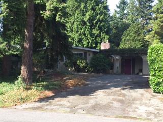 2209 79th Ave, Medina, WA 98039-2338