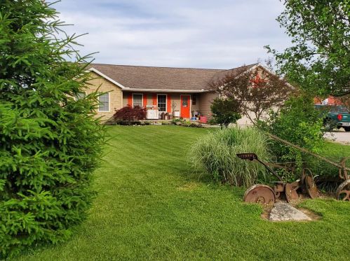 2404 Gibson Rd, Martinsville, OH 45146-9565
