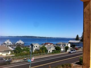 203 Frederick St, Mcneil Island WA  exterior