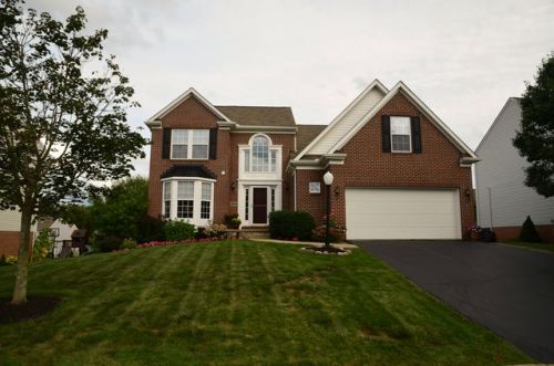 1838 Pioneer Dr, Sewickley, PA 15143-8585