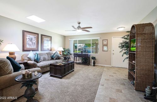10222 Forrester Dr, Sun City, AZ 85351-2317
