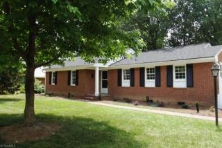 1117 Pender Ln, Greensboro, NC 27408-6817