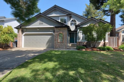70 Noonan Ranch Cir, Santa Rosa, CA 95403-8063